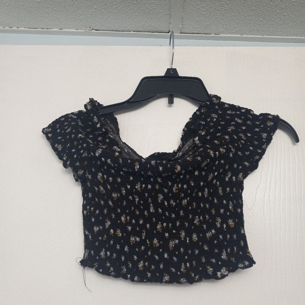 black with blue flowers crop top size medium